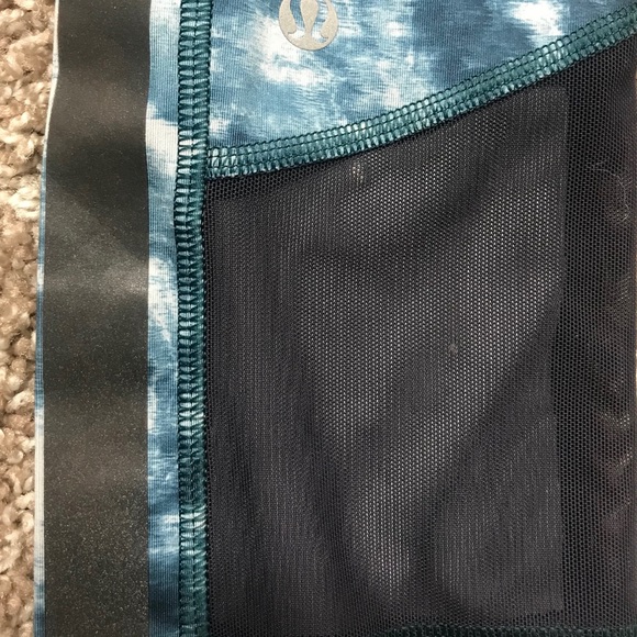 LULULEMON Leggings with see through detail | 2 - Picture 4 of 8